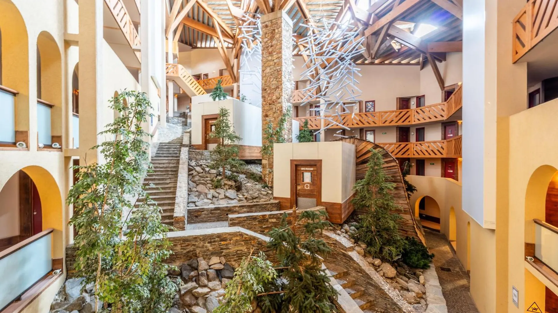 Ski In-Out - Heart Of Val Thorens Spacious 8 Guests Apartment, Wifi 303